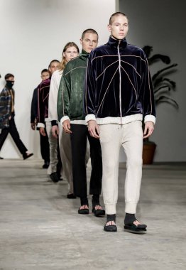 Palmiers du Mal defilesi