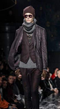 John Varvatos Fw17 pist gösteri