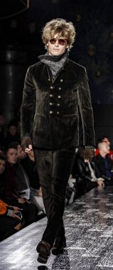 John Varvatos Fw17 pist gösteri
