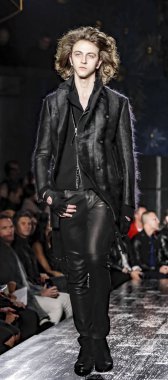 John Varvatos Fw17 pist gösteri