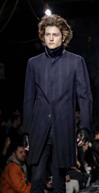 John Varvatos Fw17 pist gösteri