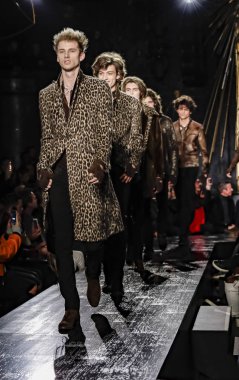 John Varvatos Fw17 pist gösteri