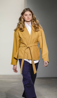  Carlos Campos Fw17 pist gösteri