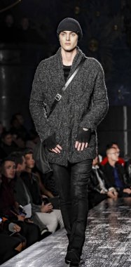 John Varvatos Fw17 pist gösteri