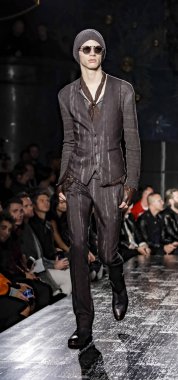 John Varvatos Fw17 pist gösteri