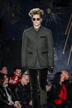 John Varvatos Fw17 pist gösteri