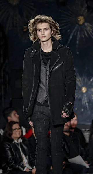 John Varvatos Fw17 drogi startowej Pokaż — Zdjęcie stockowe