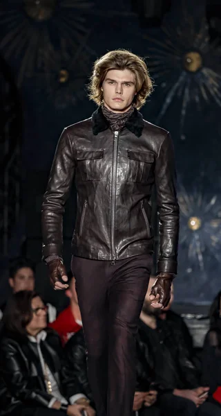 John Varvatos Fw17 drogi startowej Pokaż — Zdjęcie stockowe