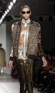 Custo Barcelona defilesi