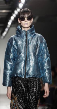  Custo Barcelona defilesi