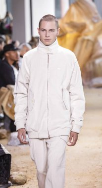 Lacoste Fw17 koleksiyonu pist gösteri