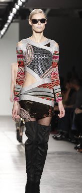 Custo Barcelona defilesi