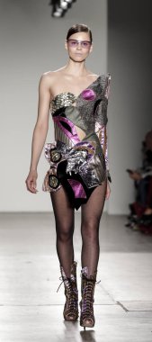 Custo Barcelona defilesi