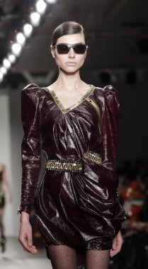 Custo Barcelona defilesi