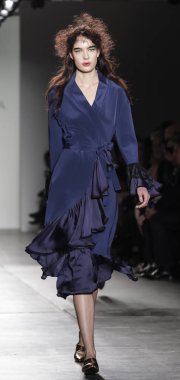  KaTtY Xiomara pist gösteri