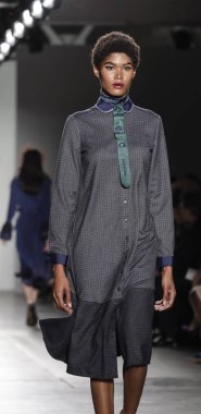  KaTtY Xiomara pist gösteri