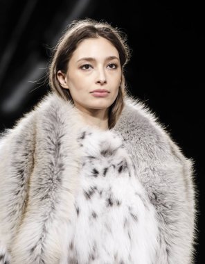 Dennis Basso koleksiyonu pist gösteri 