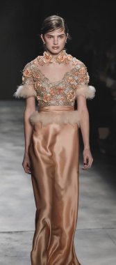 Marchesa koleksiyonunu pist gösteri