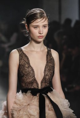 Marchesa koleksiyonunu pist gösteri