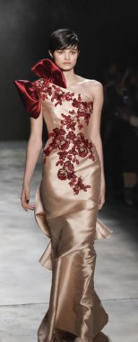 Marchesa koleksiyonunu pist gösteri