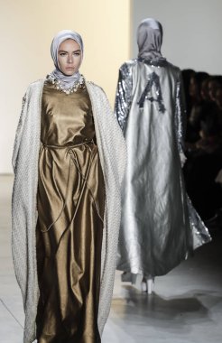 Anniesa Hasibuan Fw17 koleksiyonu