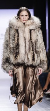 Dennis Basso Fw17 koleksiyonu