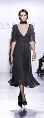 Dennis Basso Fw17 koleksiyonu