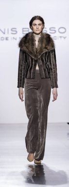 Dennis Basso Fw17 koleksiyonu