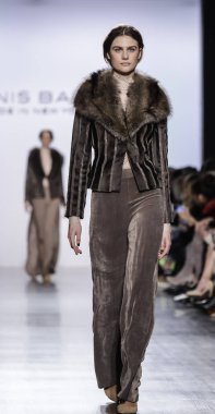 Dennis Basso Fw17 koleksiyonu