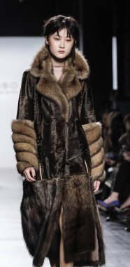 Dennis Basso Fw17 koleksiyonu