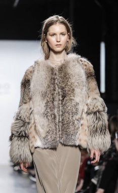 Dennis Basso Fw17 koleksiyonu