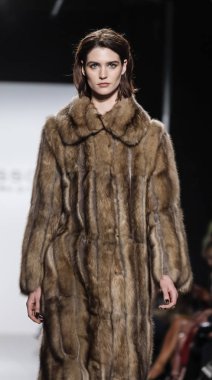 Dennis Basso Fw17 koleksiyonu