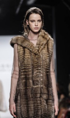 Dennis Basso Fw17 koleksiyonu