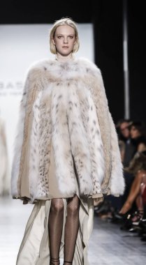 Dennis Basso Fw17 koleksiyonu