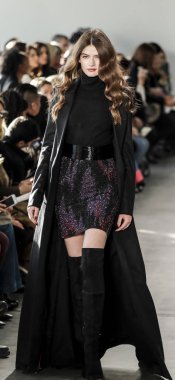 Pamella Roland koleksiyonu