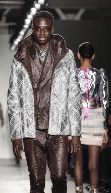 Custo Barcelona Koleksiyonu