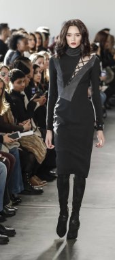 Pamella Roland koleksiyonu