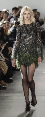 Pamella Roland koleksiyonu