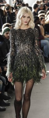 Pamella Roland koleksiyonu