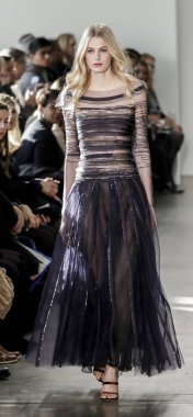 Pamella Roland koleksiyonu