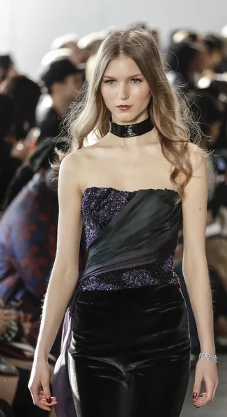 Pamella Roland koleksiyonu