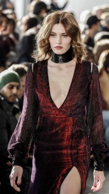 Pamella Roland koleksiyonu