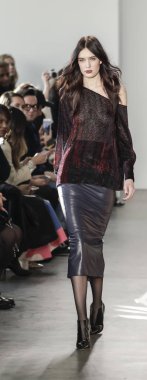 Pamella Roland koleksiyonu