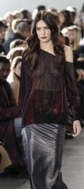 Pamella Roland koleksiyonu