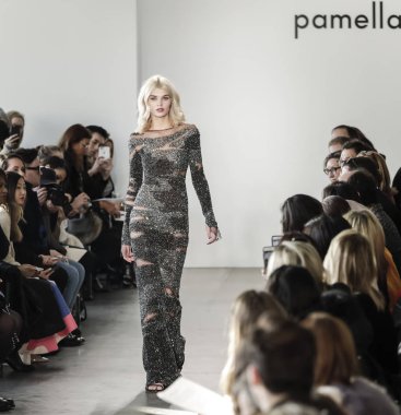 Pamella Roland koleksiyonu