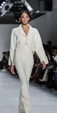 Son Jung Wan koleksiyonu.