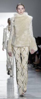 Son Jung Wan koleksiyonu.