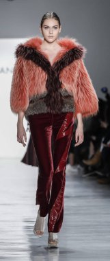 Son Jung Wan koleksiyonu.