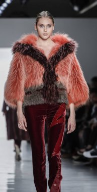 Son Jung Wan koleksiyonu.