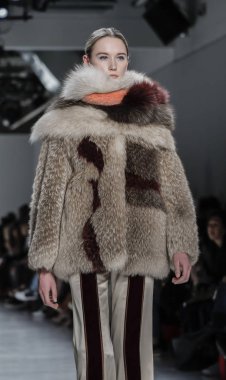 Son Jung Wan koleksiyonu.